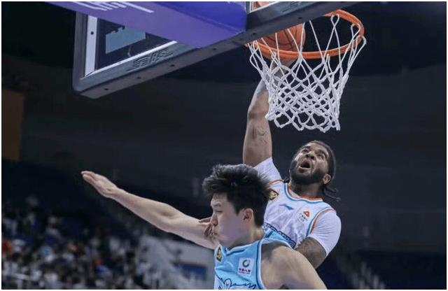 NG体育娱乐里程碑夜多伦多猛龙篮板制胜；全明星赛转会期刷纪录；球迷炸锅；控场能力受关注的简单介绍