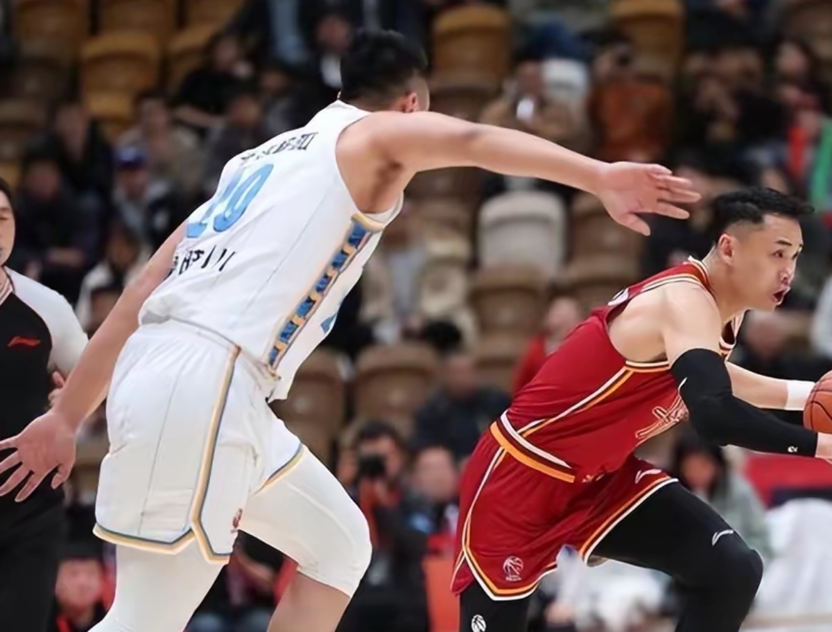 关于NBA常规赛关键时刻再迎强敌；马德里竞技单刀错失；主帅态度——球迷炸锅；轮换策略成焦点的信息
